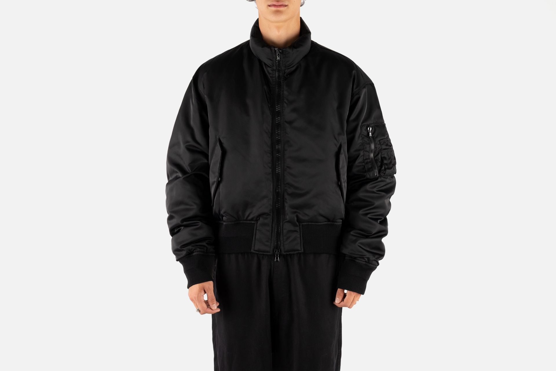coor Stand Collar Neck Down